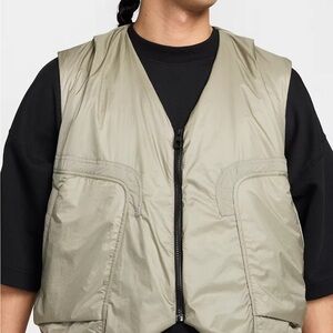 Nike Tech Men’s Woven Vest Olive Loose Fit Size Large-tall HM4262-320 $180